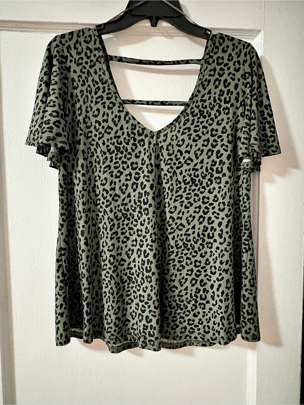 Nine Britton Makenna Flutter Sleeve Open Back Knit Top Animal Print Open Back